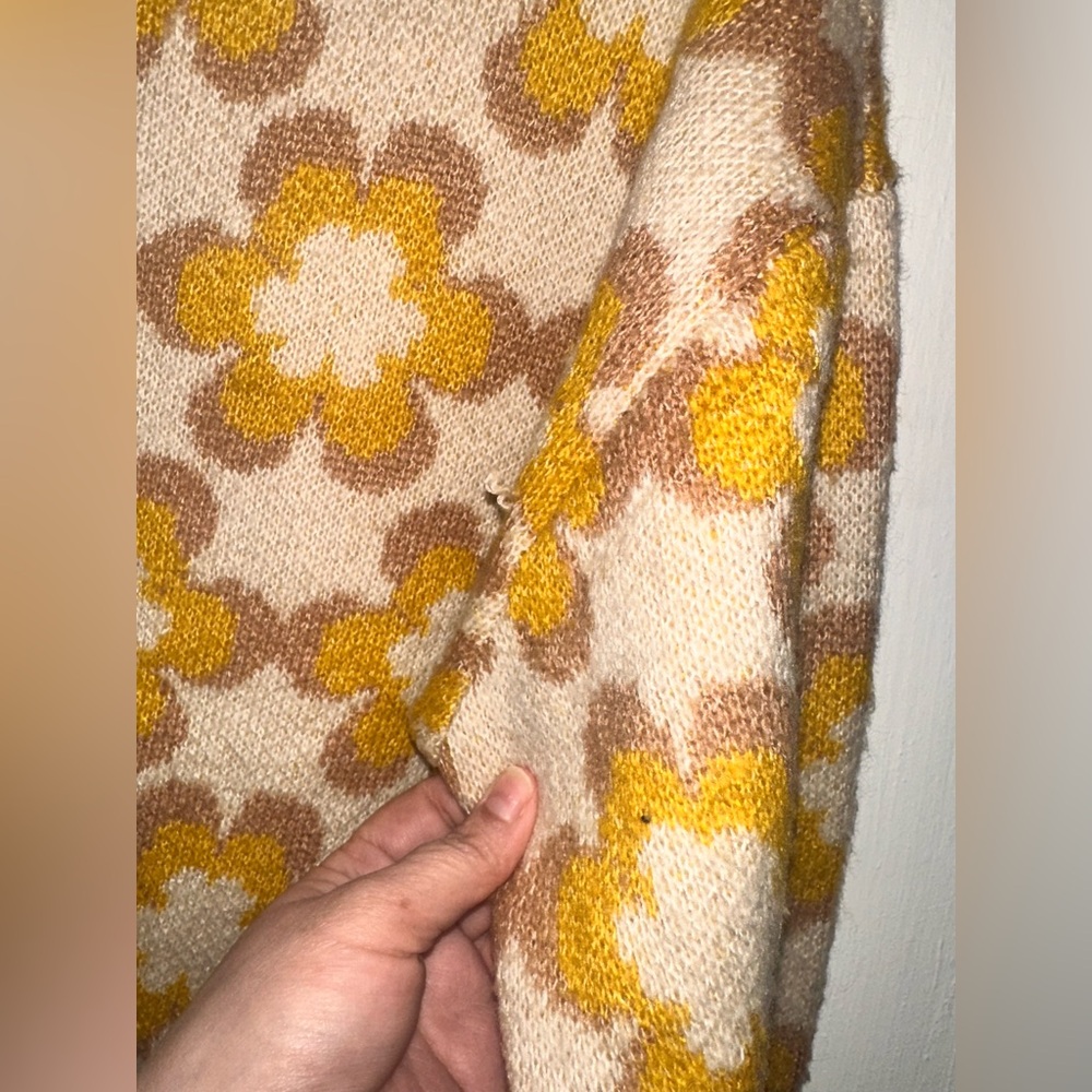 Floral Cardigan - Picture 3 of 3